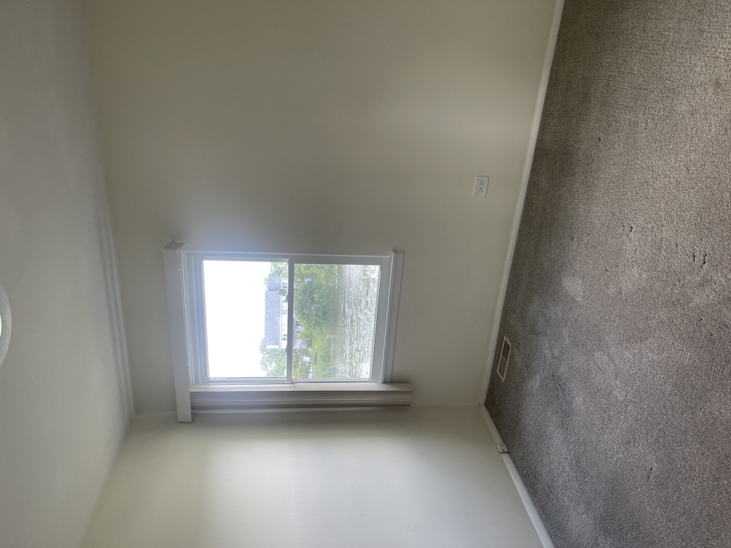 1964 Crescent Lane - Photo 9