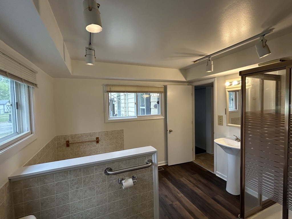 637 W Main Street - Photo 7