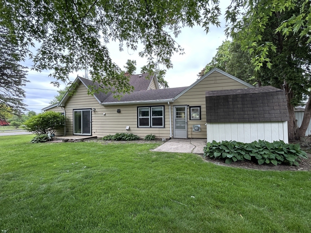 637 W Main Street - Photo 16