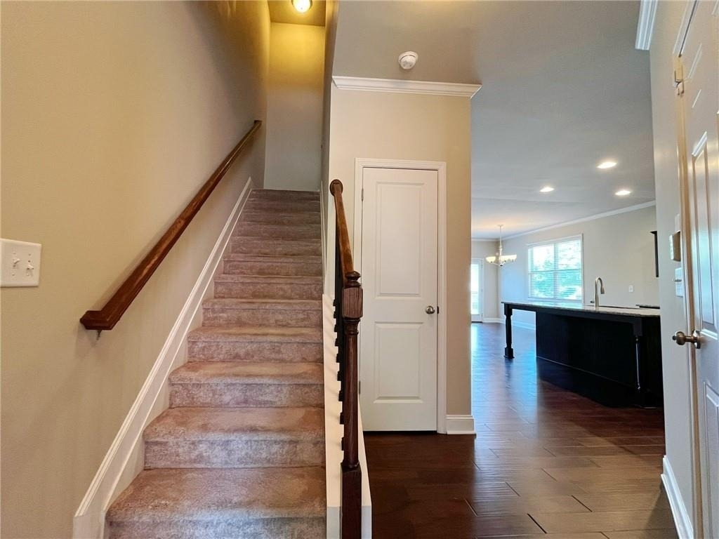 330 Holdings Drive - Photo 2