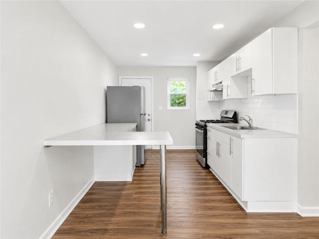3193 E Point Street - Photo 5