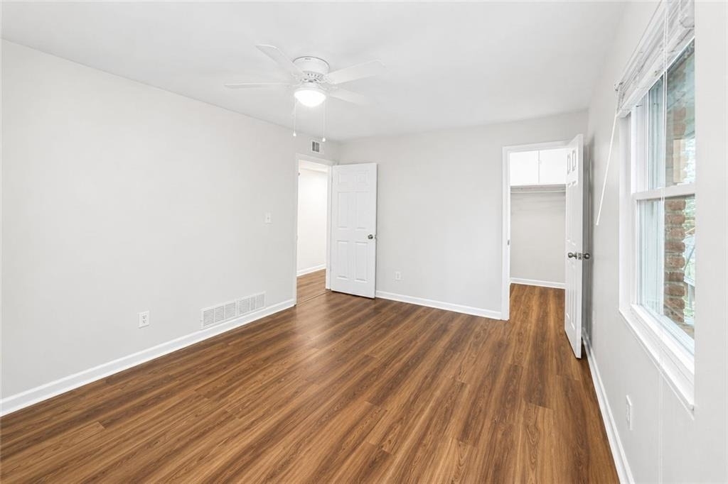 3193 E Point Street - Photo 13