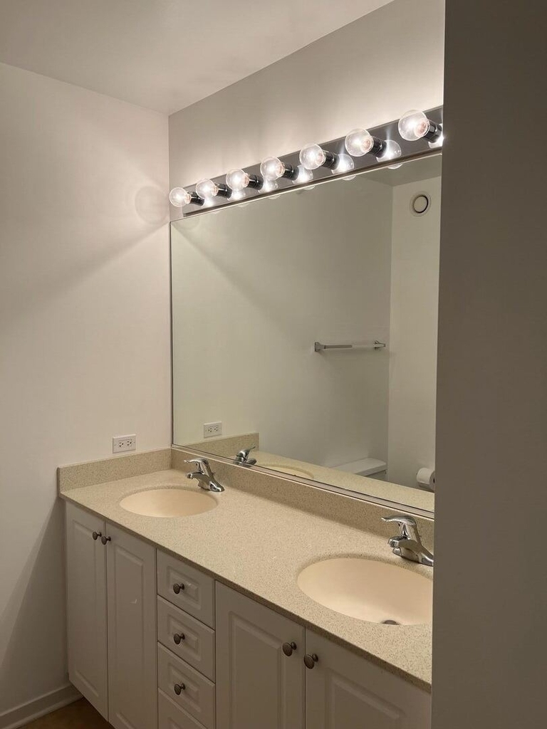 807 Davis Street - Photo 10