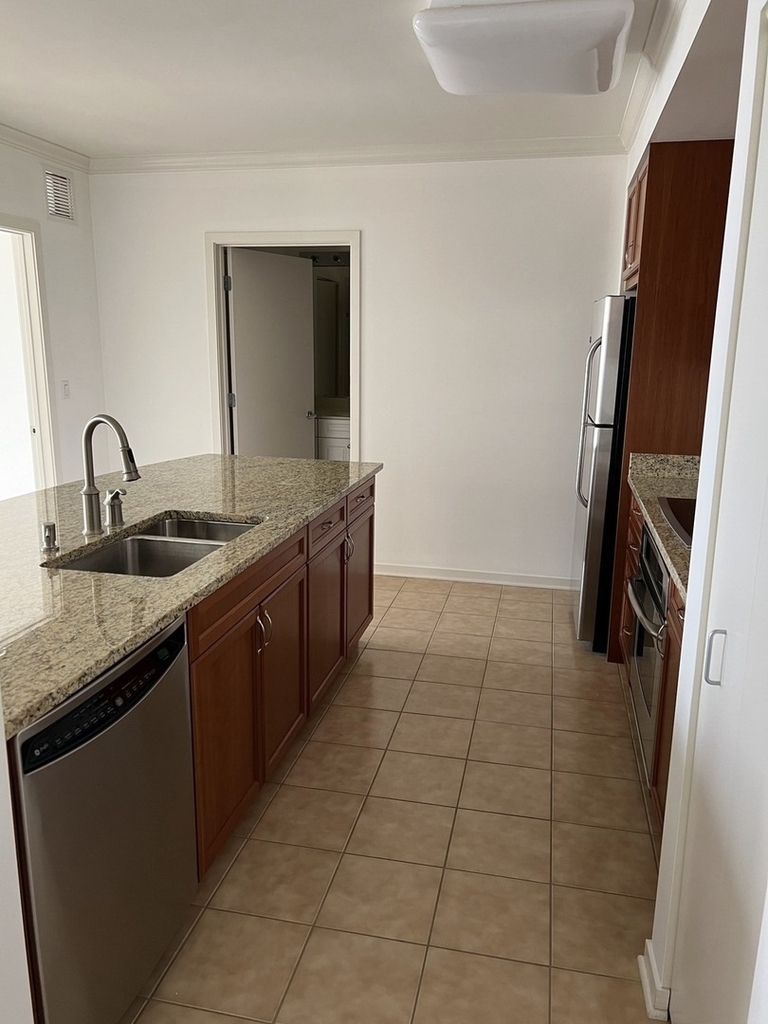 807 Davis Street - Photo 2