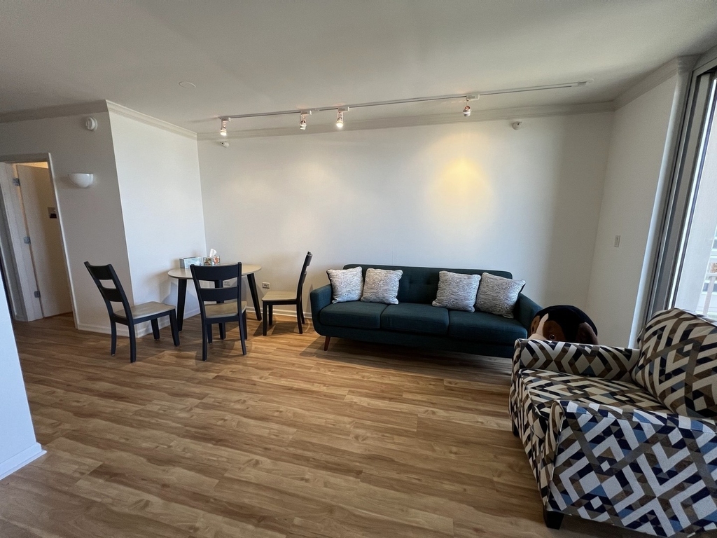 807 Davis Street - Photo 5