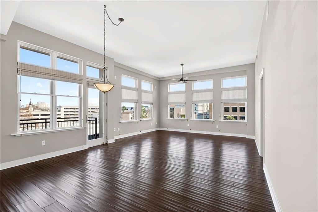 201 W Ponce De Leon Avenue - Photo 2