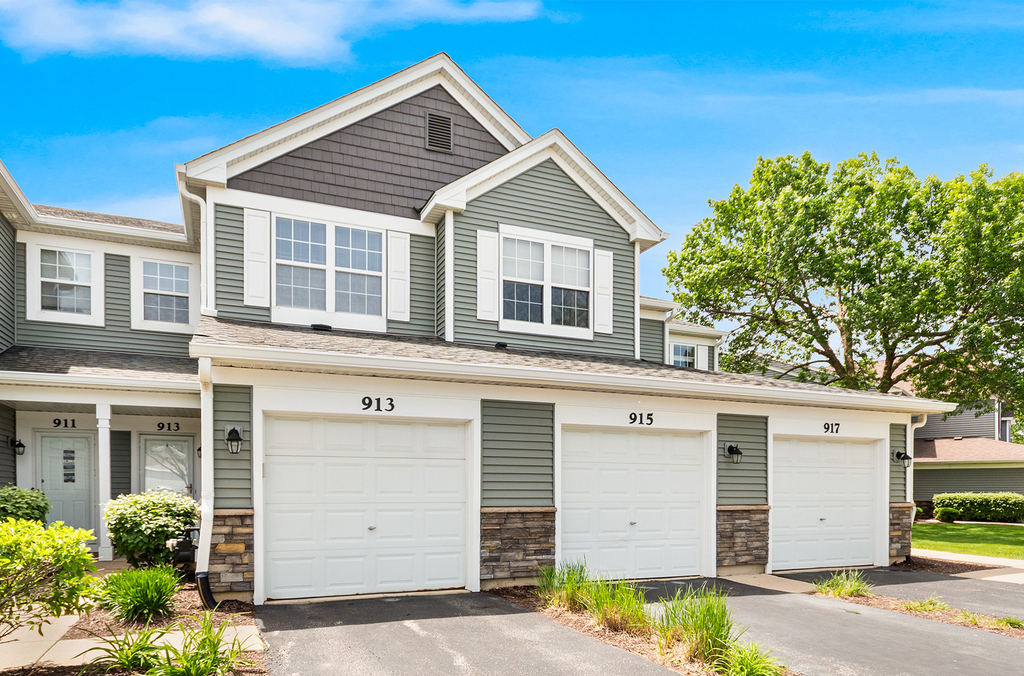 913 Genesee Drive - Photo 1