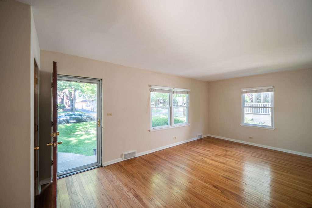 352 S Wright Street - Photo 1
