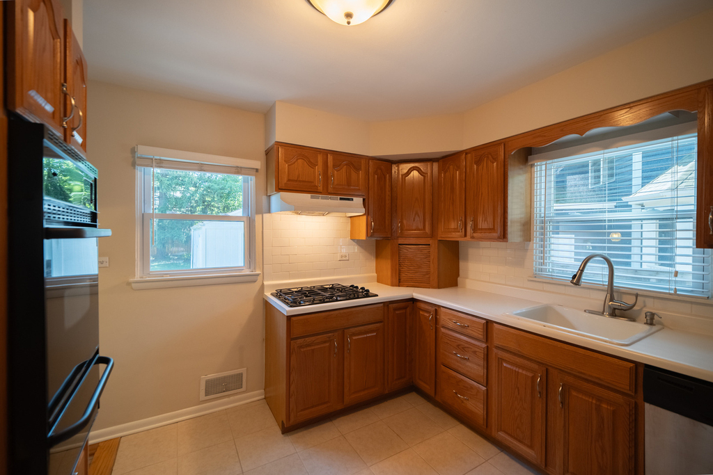 352 S Wright Street - Photo 3