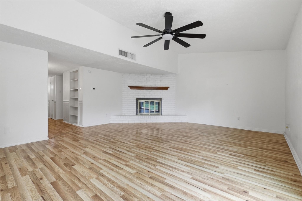 4035 Cypressdale Drive - Photo 2