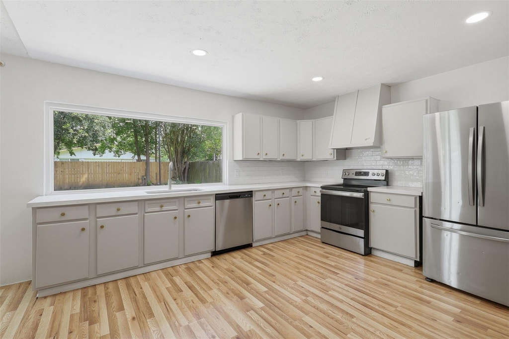 4035 Cypressdale Drive - Photo 6
