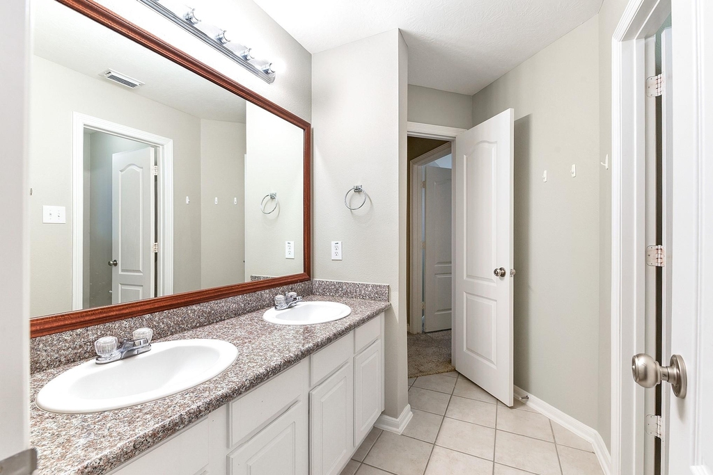 5035 Logans Landing Lane - Photo 27