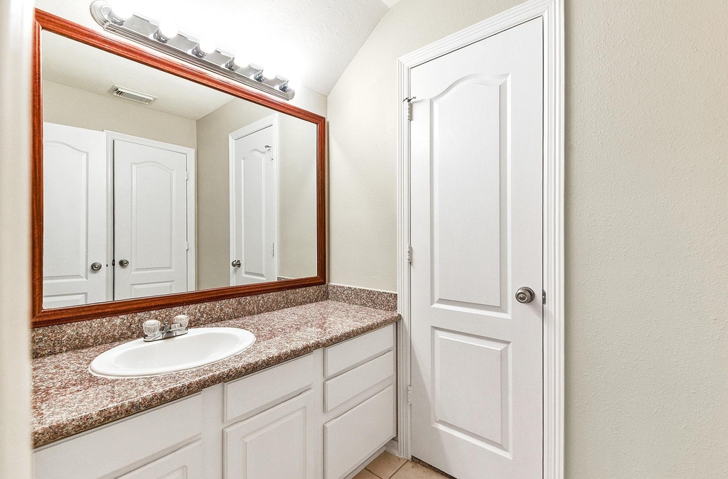5035 Logans Landing Lane - Photo 23