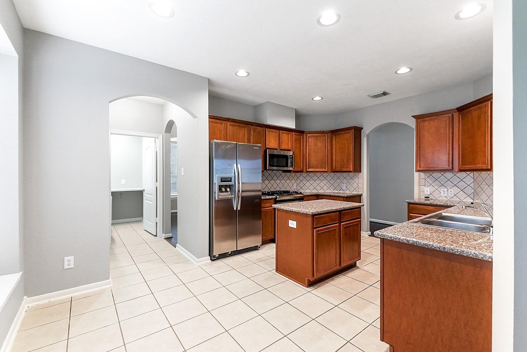 5035 Logans Landing Lane - Photo 6