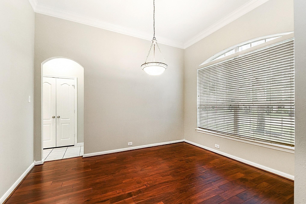 5035 Logans Landing Lane - Photo 5