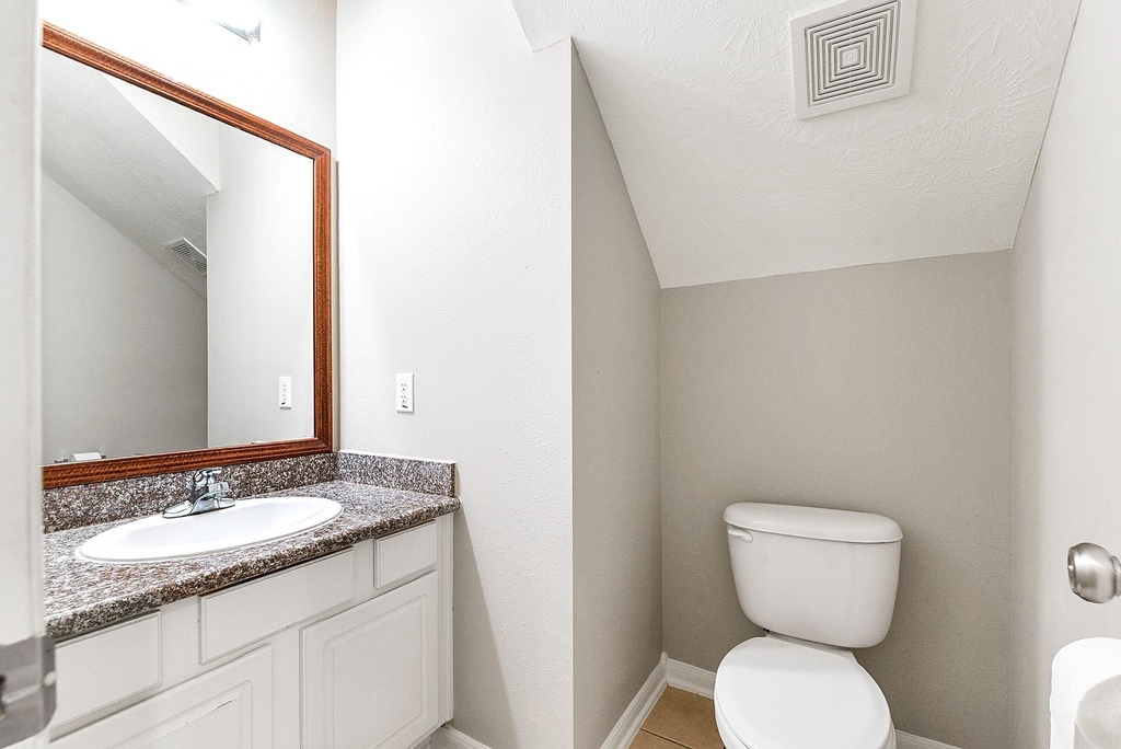5035 Logans Landing Lane - Photo 32