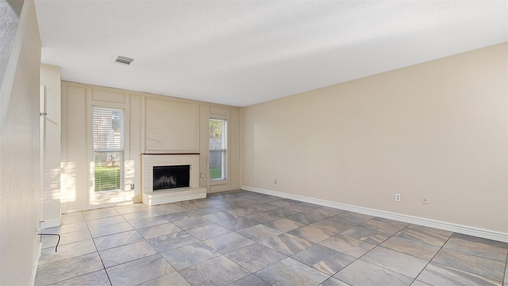 10810 Sugar Hill Drive - Photo 7