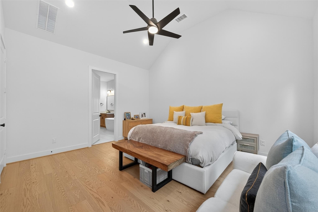 9722 Dani Lake Drive - Photo 33