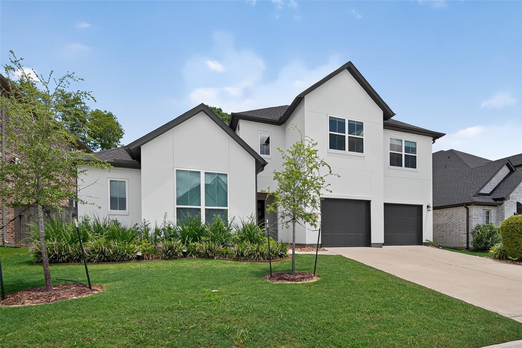9722 Dani Lake Drive - Photo 1