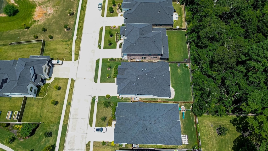 9722 Dani Lake Drive - Photo 44