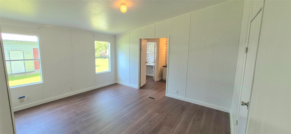 24430 Oak Hollow Boulevard - Photo 10