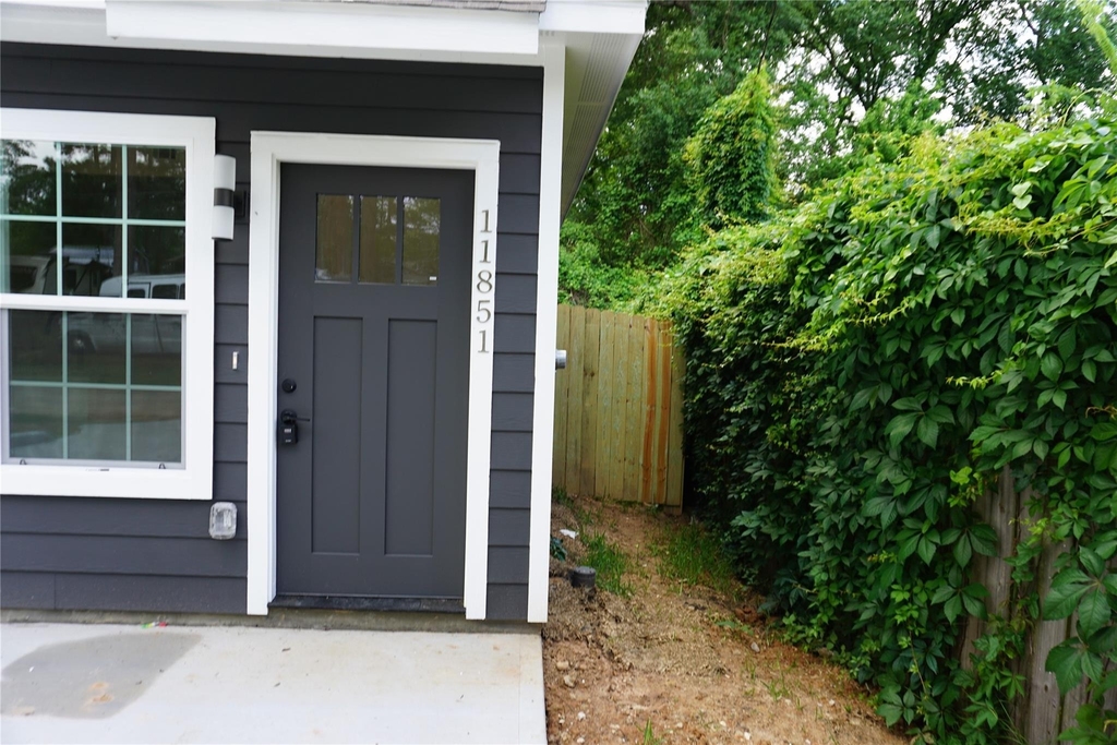 11847 Nelwood Street - Photo 1
