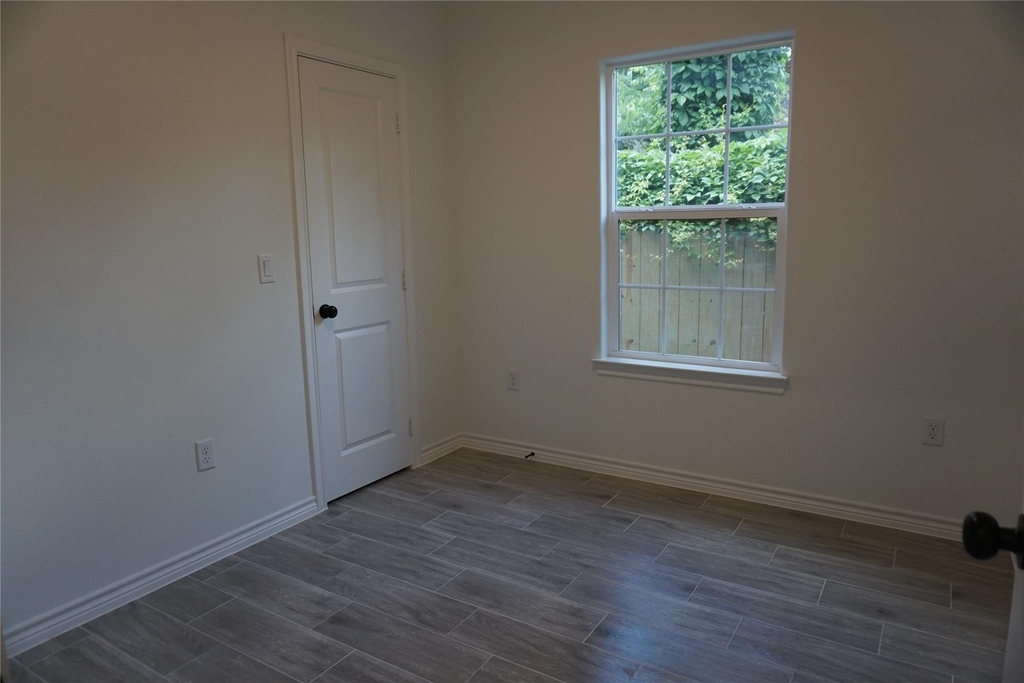 11847 Nelwood Street - Photo 6