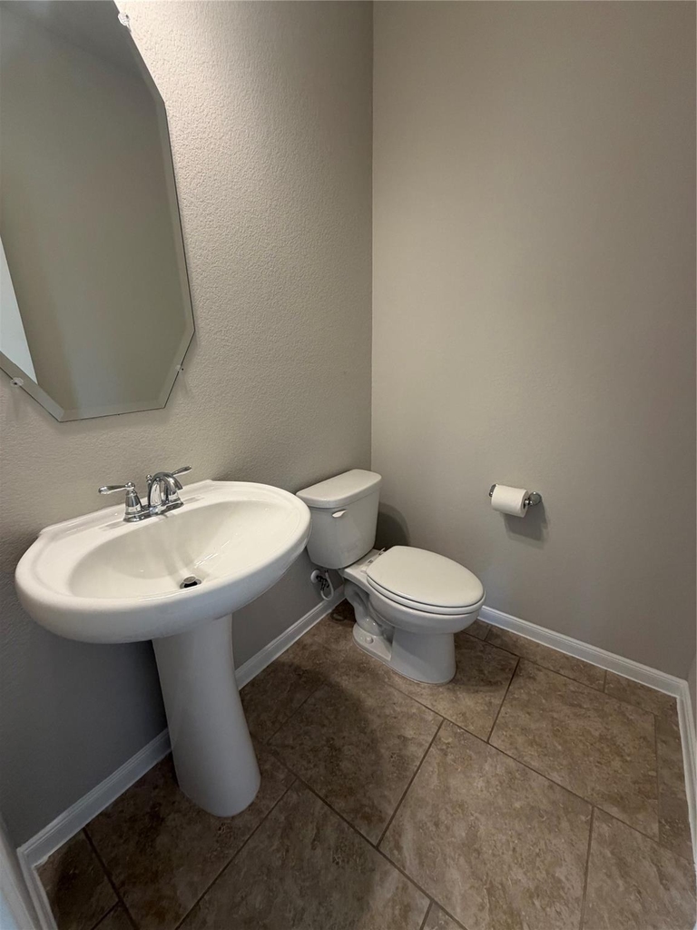 1234 Willow Plains Ln - Photo 2