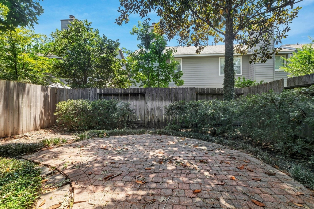 218 Blushwood Place - Photo 19