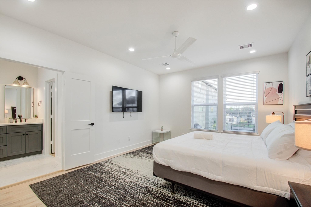 4109 Hare Street - Photo 3