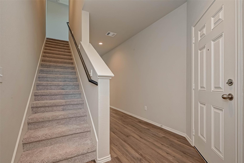 214 Cumberland Forest Drive - Photo 8