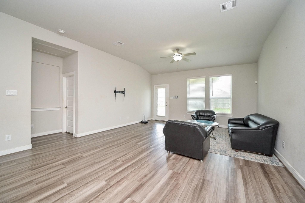11430 Cypress Birch Court - Photo 4