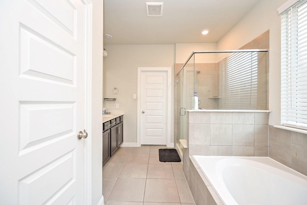 11430 Cypress Birch Court - Photo 7