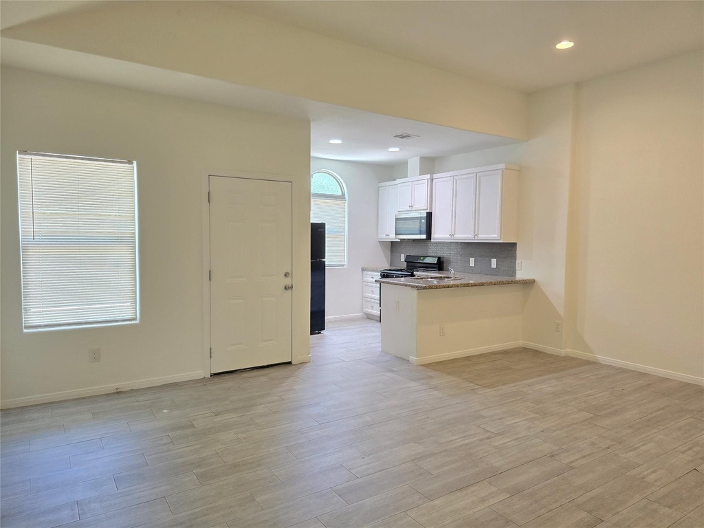 3702 Wylie Street - Photo 3