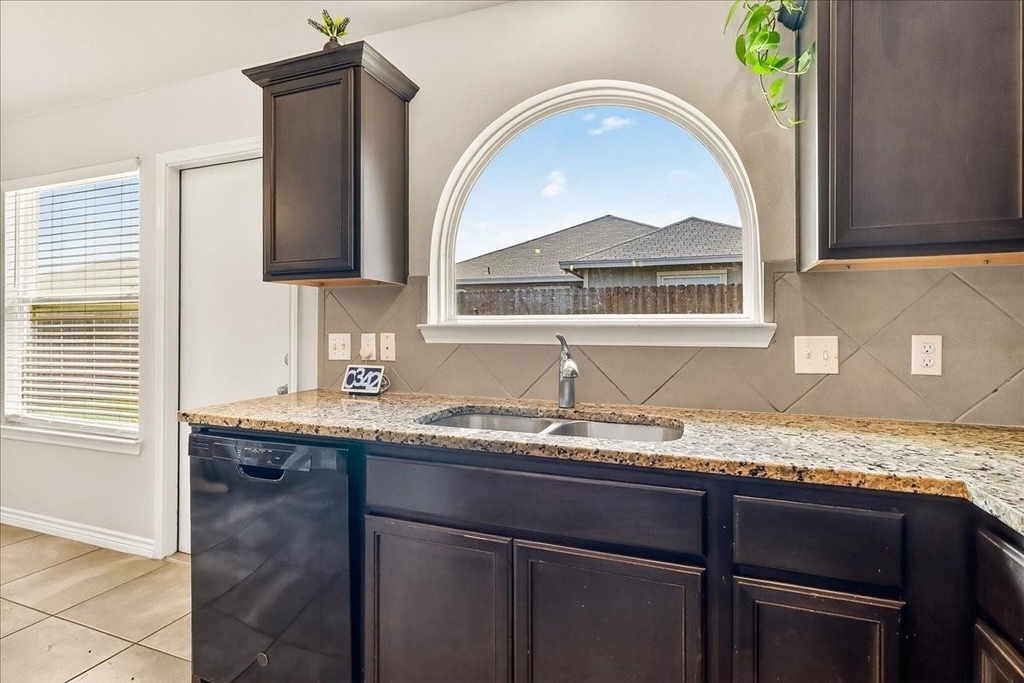 6769 Mikayla Street - Photo 11
