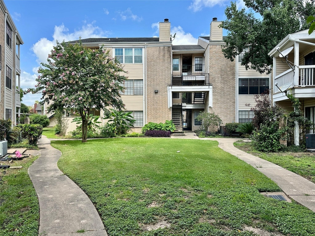 2750 Holly Hall Street - Photo 1