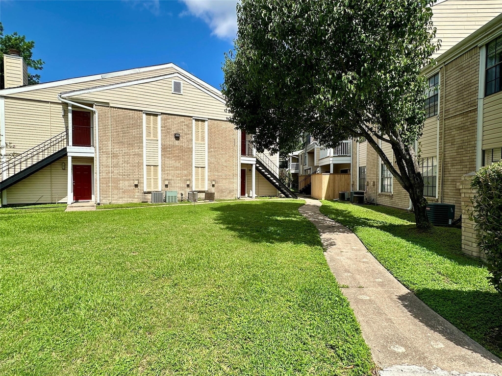 2750 Holly Hall Street - Photo 4