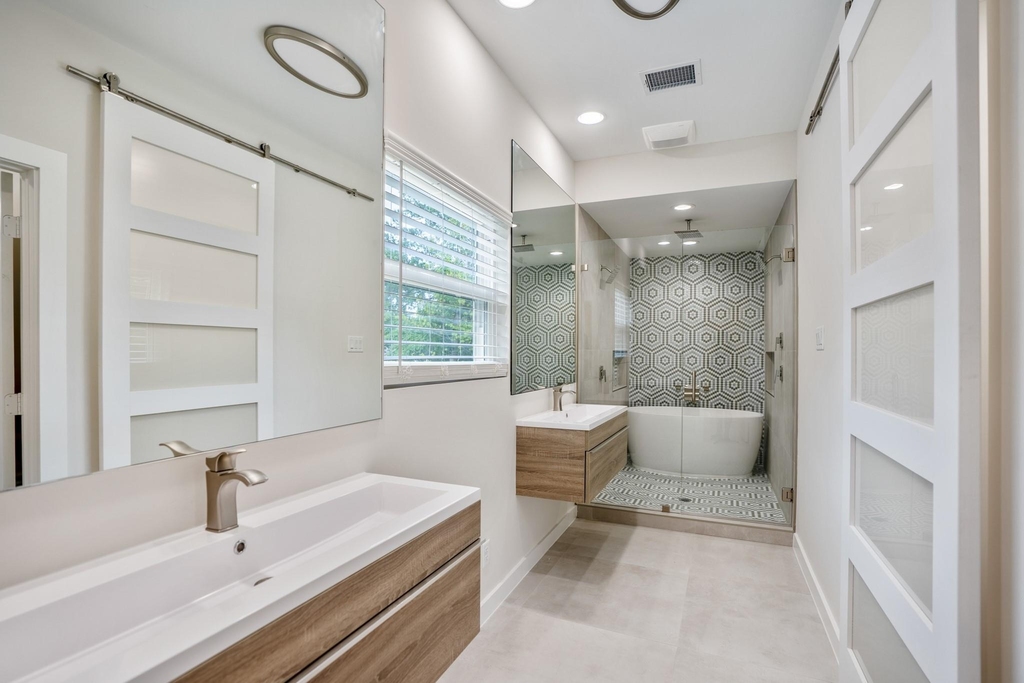 710 Thornwood - Photo 22