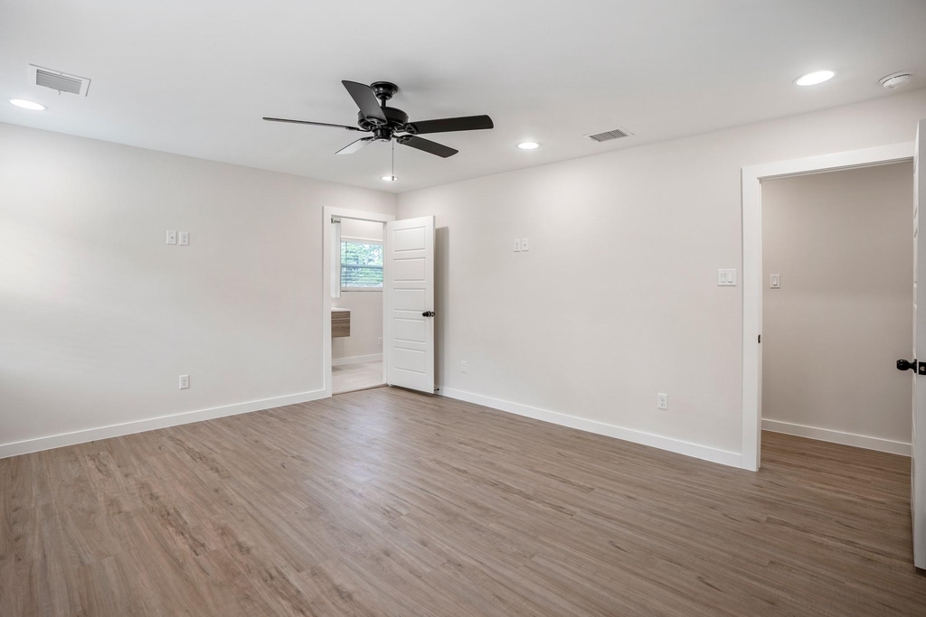 710 Thornwood - Photo 20