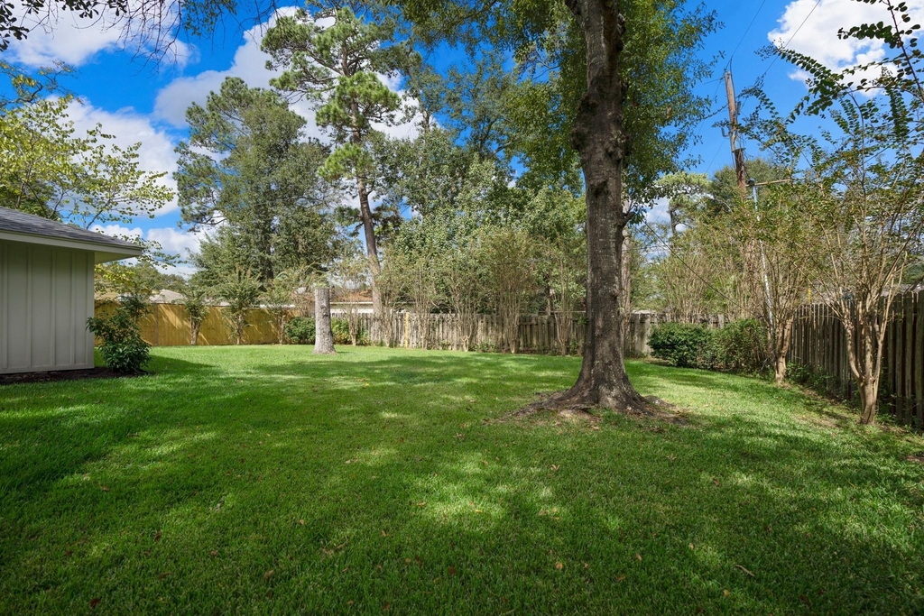 710 Thornwood - Photo 3
