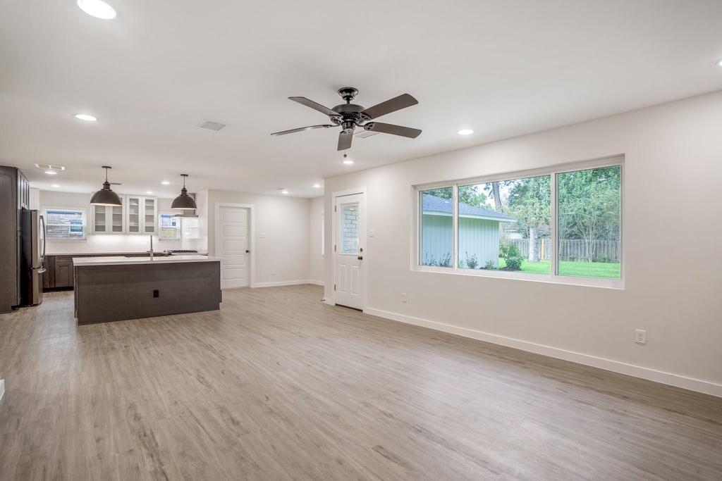 710 Thornwood - Photo 17