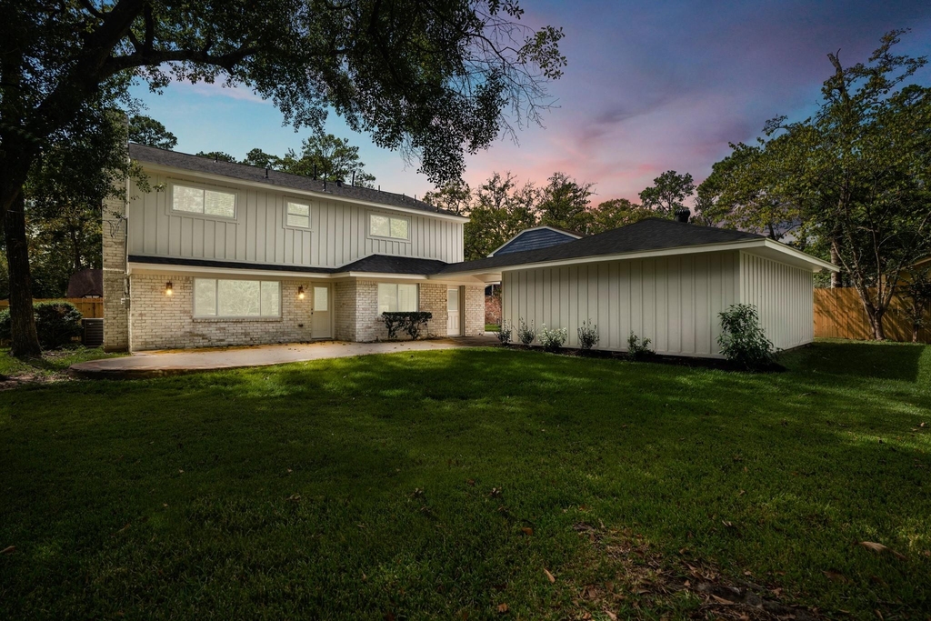 710 Thornwood - Photo 2