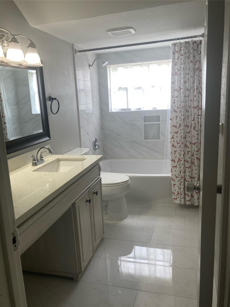 415 Cole Street - Photo 8