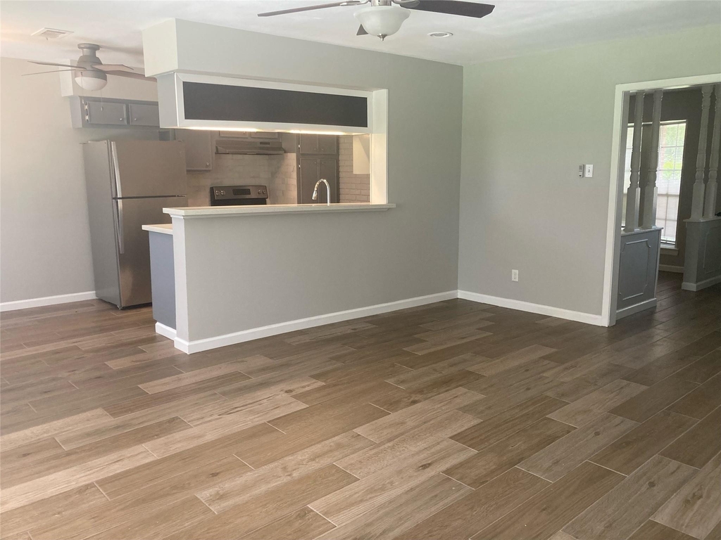 415 Cole Street - Photo 1