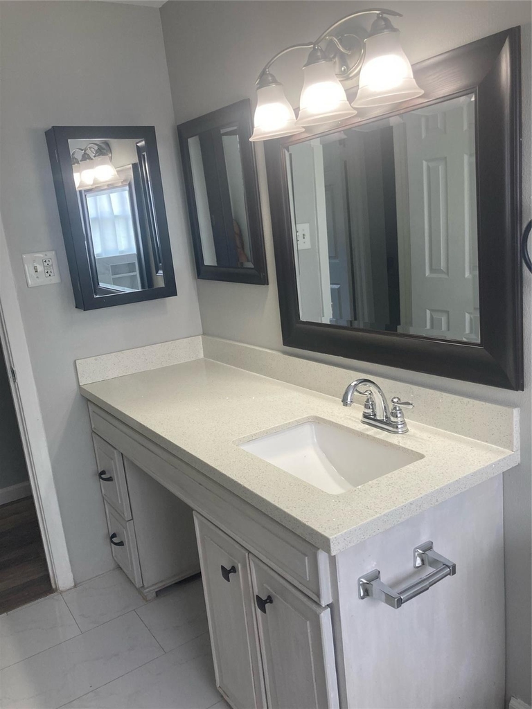 415 Cole Street - Photo 9