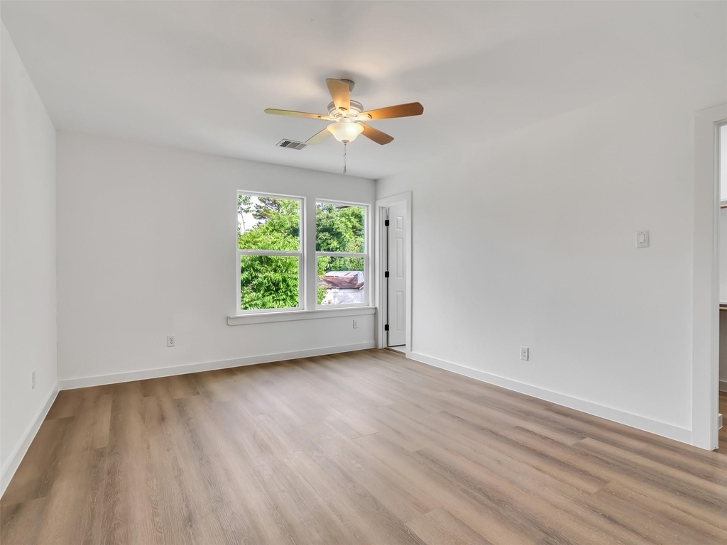 8102 Crestview Unit A Drive - Photo 15