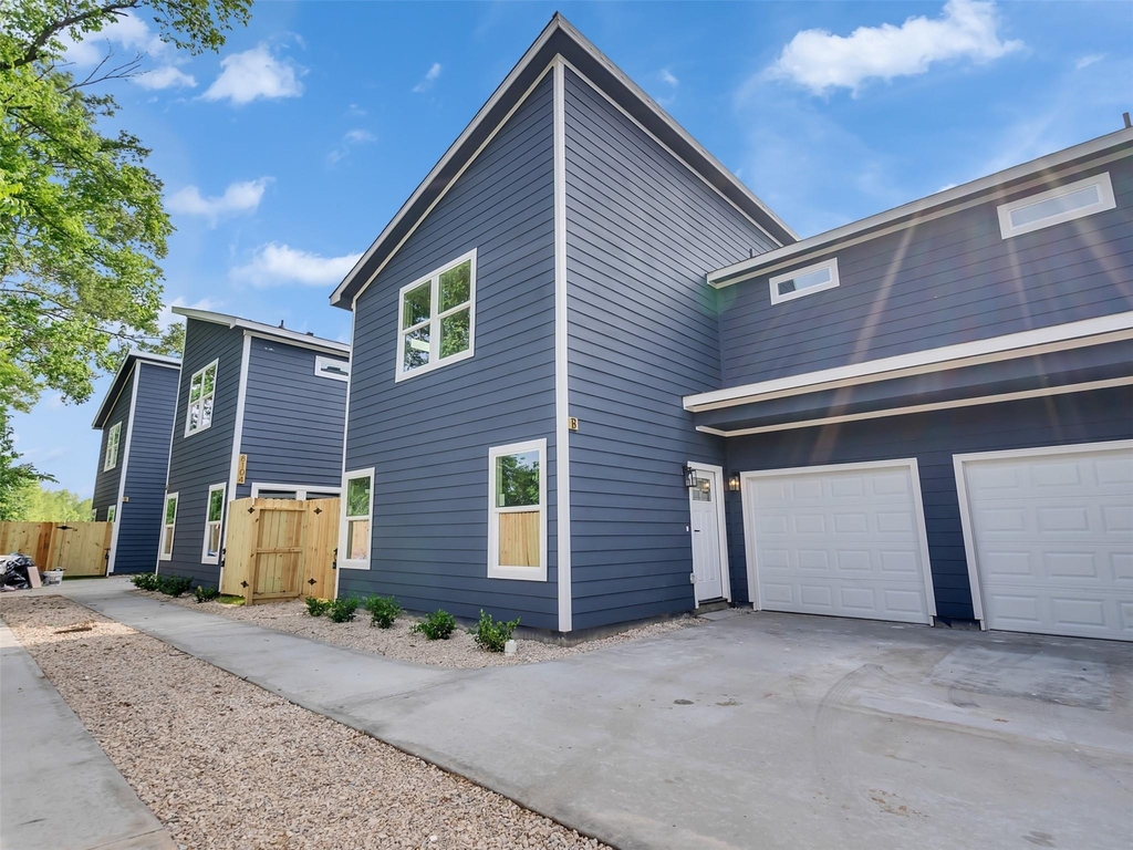 8102 Crestview Unit A Drive - Photo 0