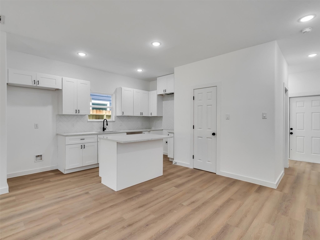 8102 Crestview Unit A Drive - Photo 5