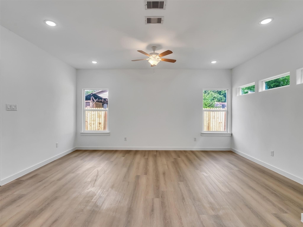 8102 Crestview Unit A Drive - Photo 17