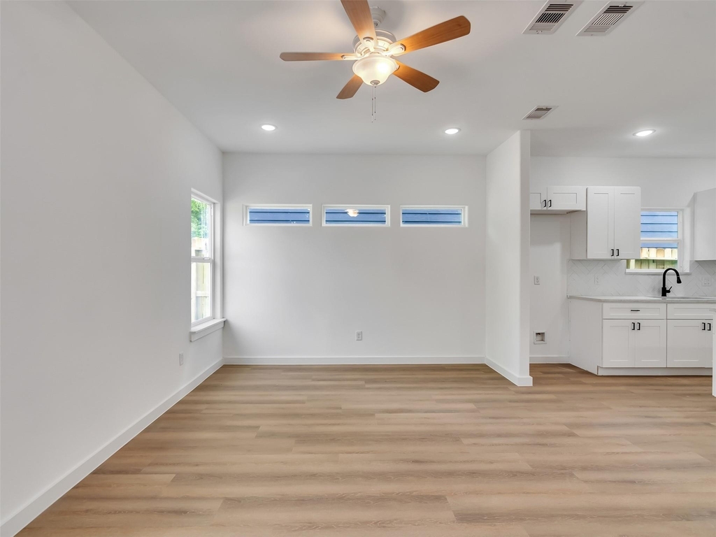 8102 Crestview Unit A Drive - Photo 9